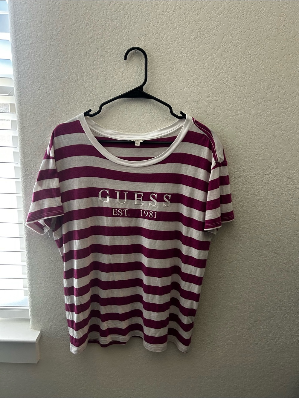 GUESS Women's Magenta and White Striped Logo Tee